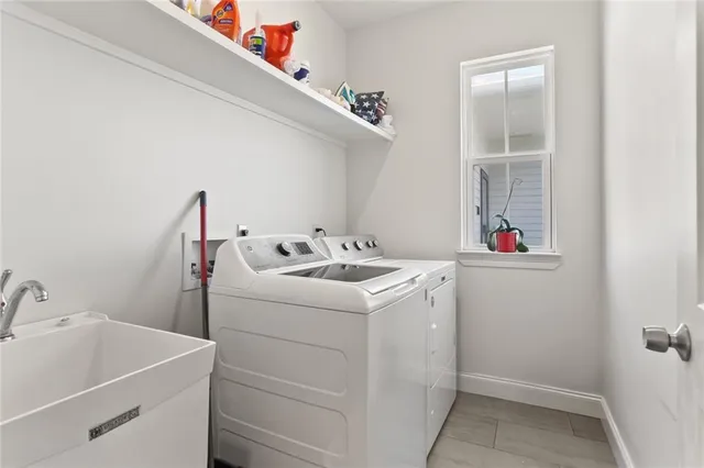 $2,300 | 705 R Behrman Avenue, New Orleans, LA 70114