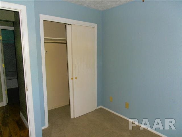 5402 North Ronald Road Peoria, IL 61614 - Photo 11 of 16 Gallery Image 11