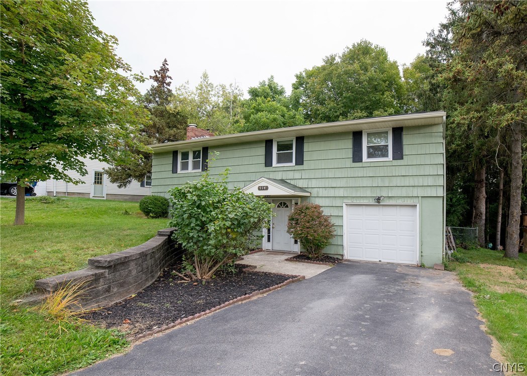 114 Richards Road Camillus, NY 13031 - Photo 1 of 1 Gallery Image 1