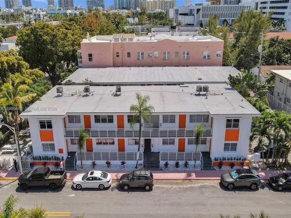 $2,930 | 1000 7th Street, Unit 10, Miami Beach, FL 33139