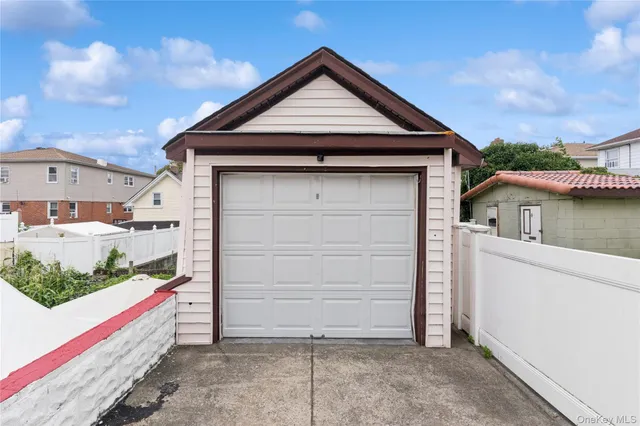 a house view with a outdoor space