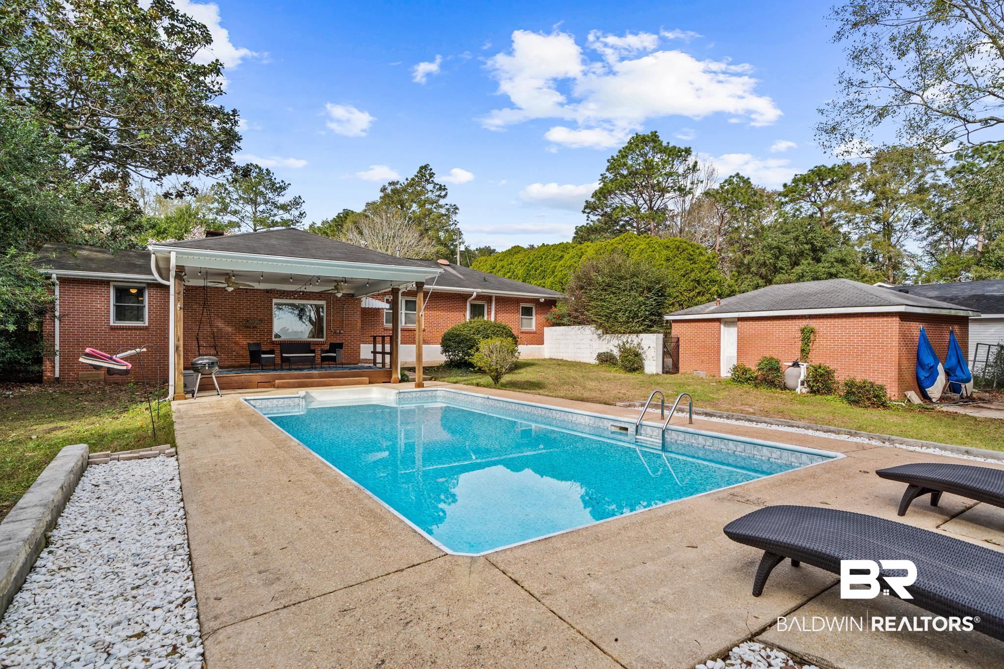 305 Wayne Place Mobile, AL 36609 - Photo 25 of 33