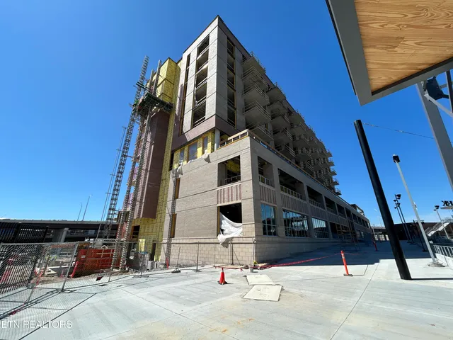 $1,941,031 | 122 Stadium Way, Unit 508, Knoxville, TN 37915