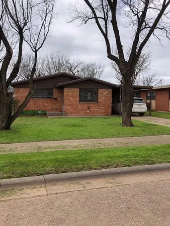 $1,695 | 1618 Briarwood Street, Abilene, TX 79603