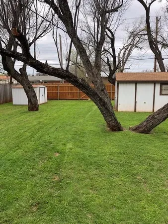 $1,695 | 1618 Briarwood Street, Abilene, TX 79603