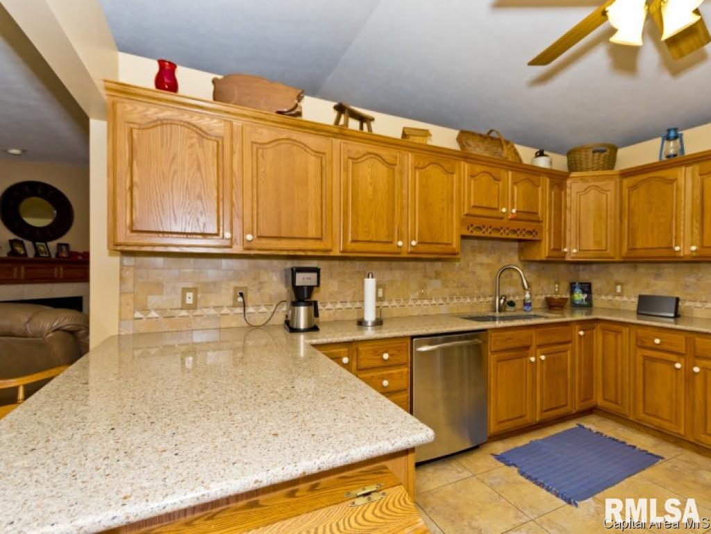 227 Huntington Road Chatham, IL 62629 - Photo 14 of 36 Gallery Image 14