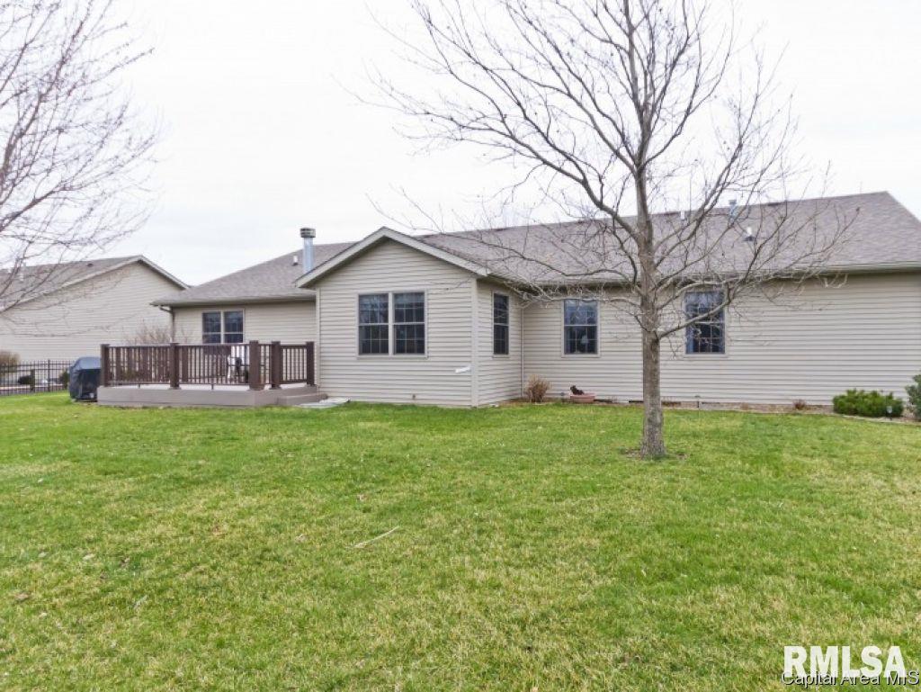 227 Huntington Road Chatham, IL 62629 - Photo 31 of 36 Gallery Image 31