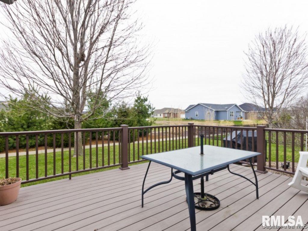 227 Huntington Road Chatham, IL 62629 - Photo 33 of 36 Gallery Image 33