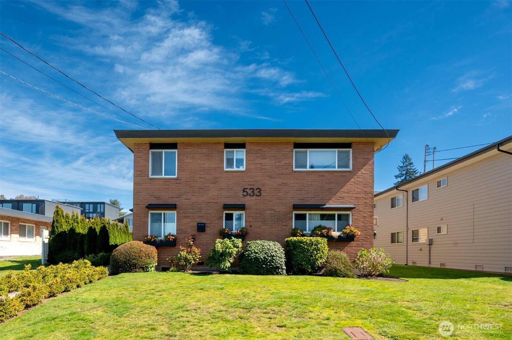 533 4th Avenue South, Unit 16 Edmonds, WA 98020 - Photo 2 of 11