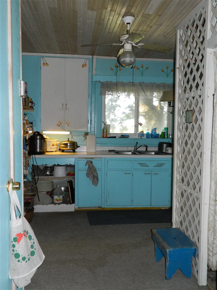 1607 Reed Road Sterling, MI 48659 - Photo 8 of 21 1863897-7.JPG