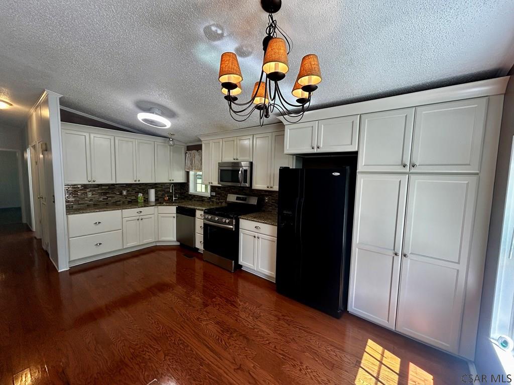 806 Center Street Boswell, PA 15531 - Photo 4 of 25