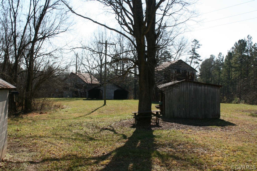 1970 Turkey Island Road Crewe, VA 23930 - Photo 7 of 15 a view of a backyard