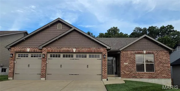 $349,999 | 1312 Farnman Drive, Herculaneum, MO 63048