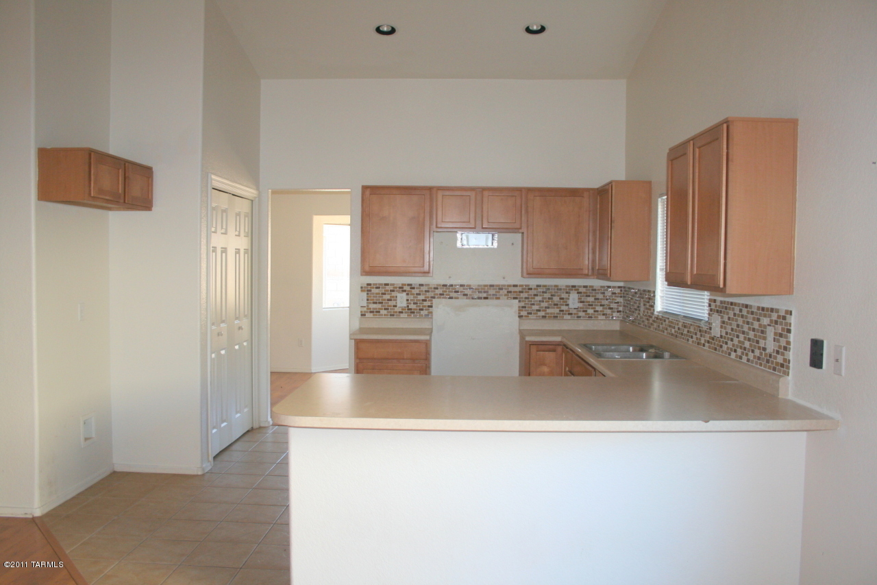 6575 West Harbin Ridge Way Tucson, AZ 85757 - Photo 5 of 16