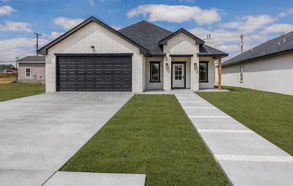 $259,900 | 1517 Southeast 11th Avenue, Amarillo, TX 79102