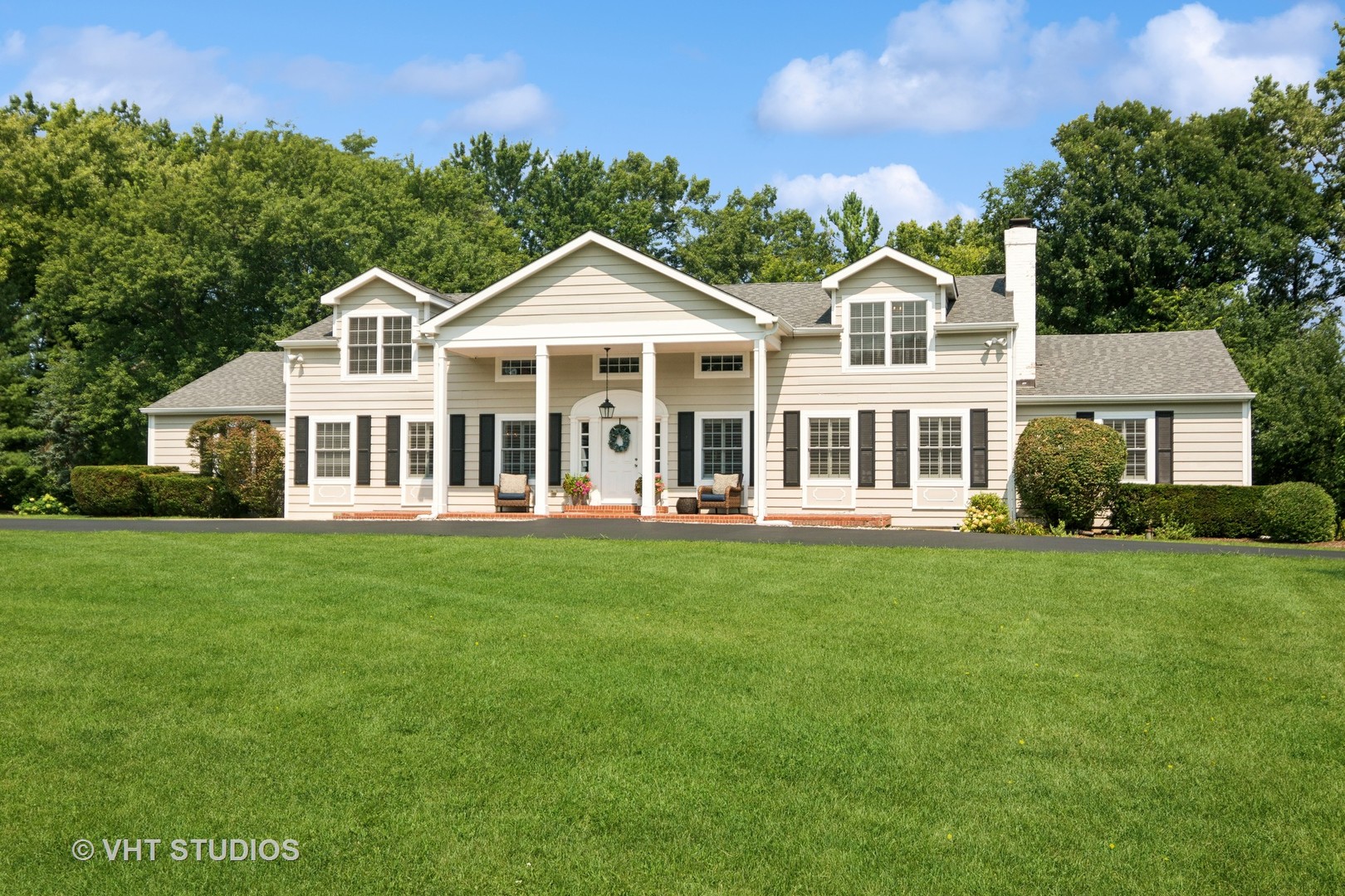 1603 Appleby Road Inverness, IL 60067 - Photo 2 of 44