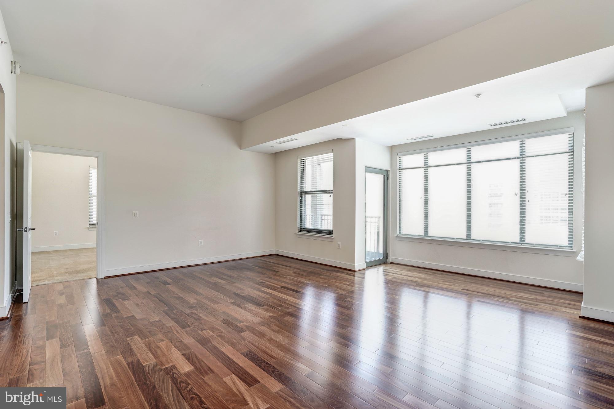 2425 L Street Northwest, Unit 736 Washington, DC 20037 - Photo 13 of 32