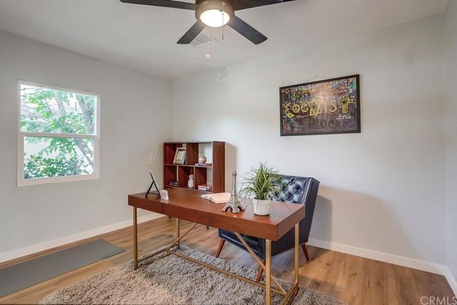 a view of a livingroom with furniture