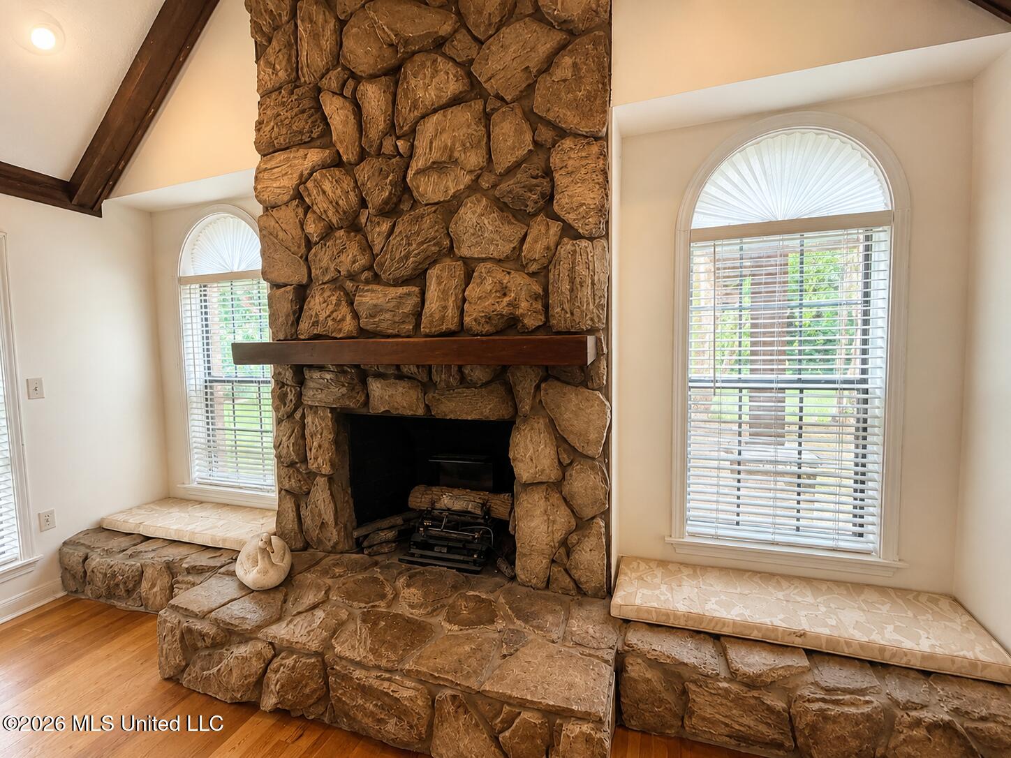 932 White Road Florence, MS 39073 - Photo 13 of 35 ChatGPT Image May 25, 2026, 10_26_07 PM