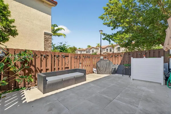 $659,000 | 9807 Northwest 88th Terrace, Doral, FL 33178