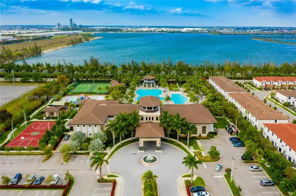 $659,000 | 9807 Northwest 88th Terrace, Doral, FL 33178