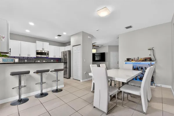 $659,000 | 9807 Northwest 88th Terrace, Doral, FL 33178