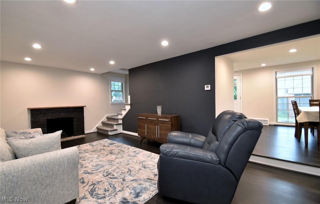3791 Berkeley Road Cleveland Heights, OH 44118 - Photo 4 of 32 Gallery Image 4