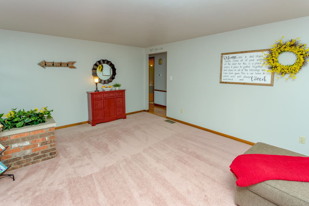 11617 Trentman Road Fort Wayne, IN 46816 - Photo 12 of 31