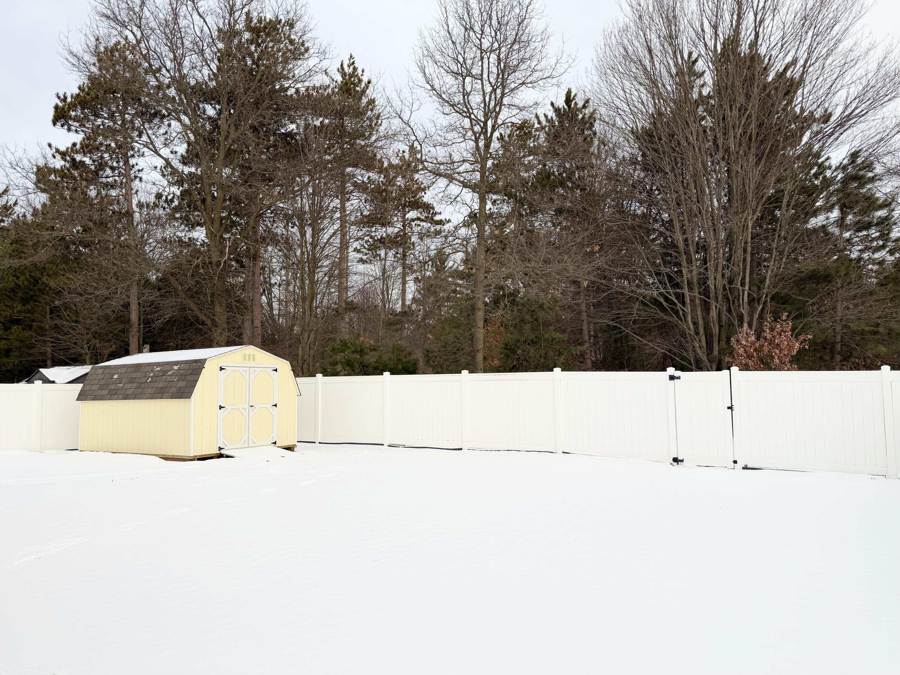 2590 Eagle Ridge Muskegon, MI 49444 - Photo 26 of 31 IMG_3694