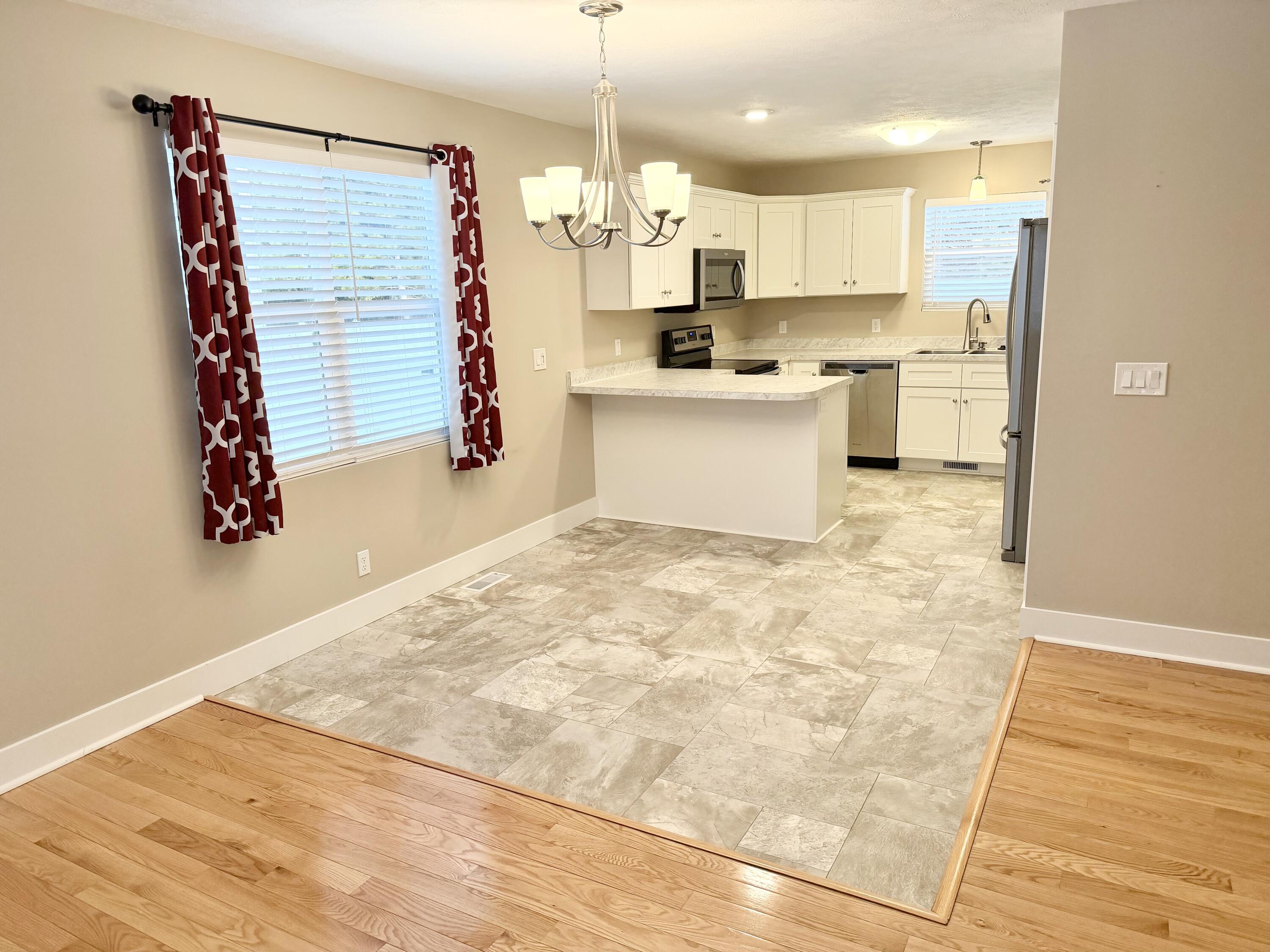 2590 Eagle Ridge Muskegon, MI 49444 - Photo 5 of 31 IMG_3653