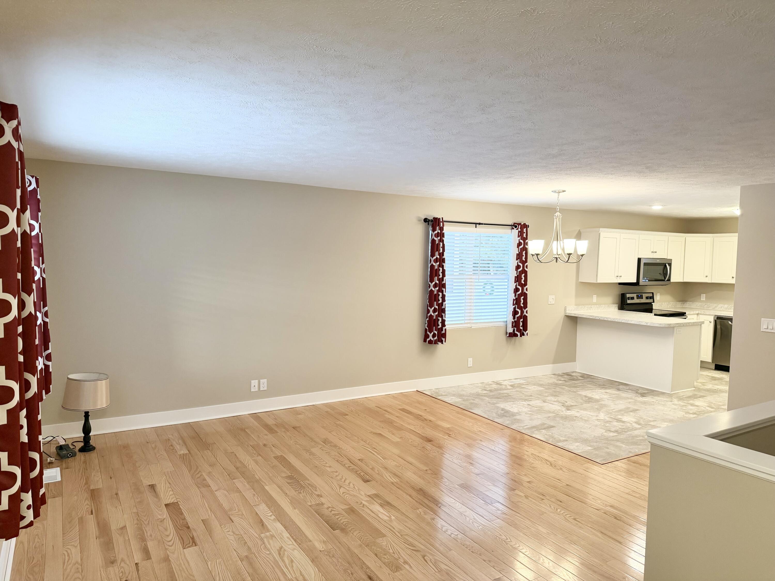 2590 Eagle Ridge Muskegon, MI 49444 - Photo 6 of 31 IMG_3650