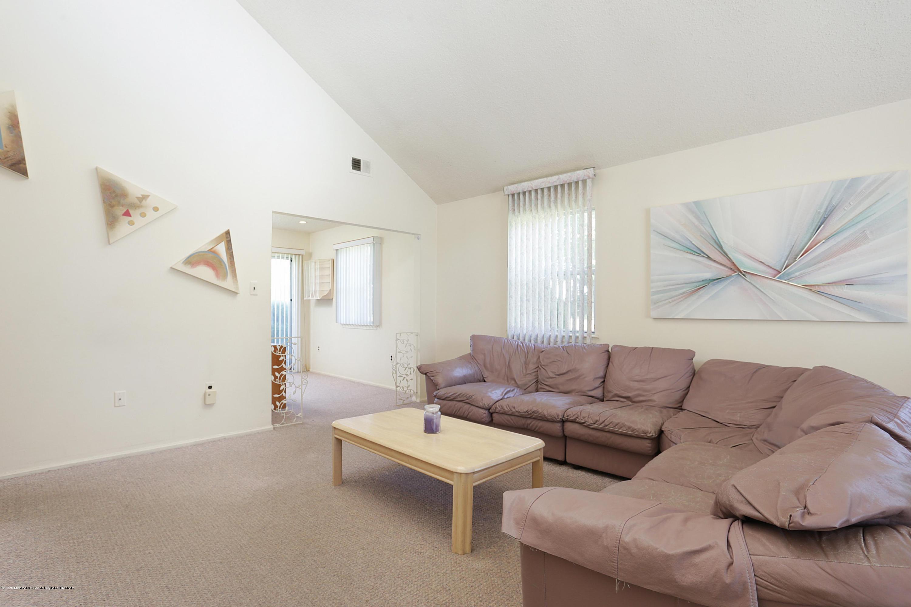 4 Carnaby Close Freehold, NJ 07728 - Photo 9 of 25 IMG_0467