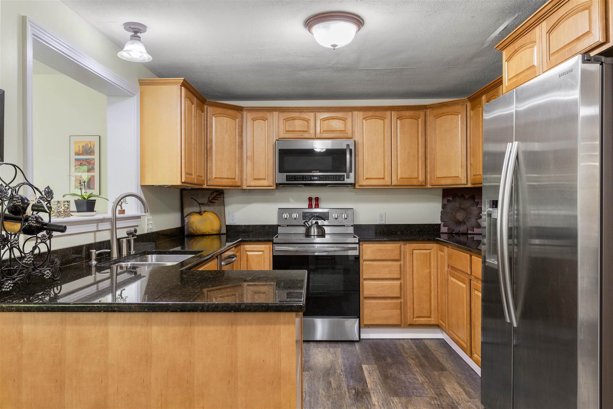 49 Grey Rock Road Bedford, NH 03110 - Photo 4 of 34 Gallery Image 4