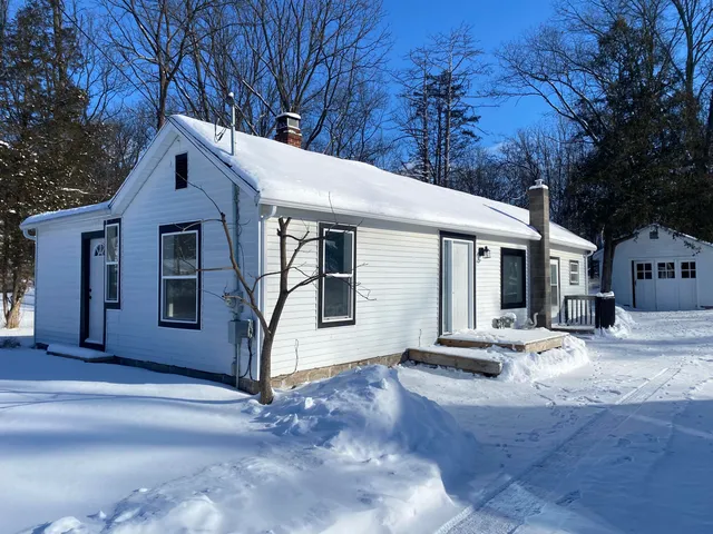 $184,900 | 558 Cyrus Street, Ionia, MI 48846