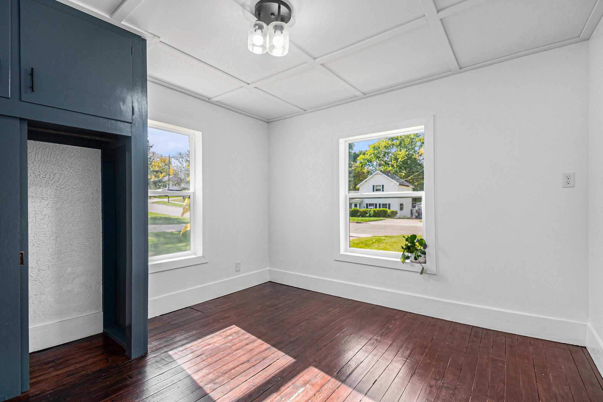 558 Cyrus Street Ionia, MI 48846 - Photo 13 of 19 010_file_516