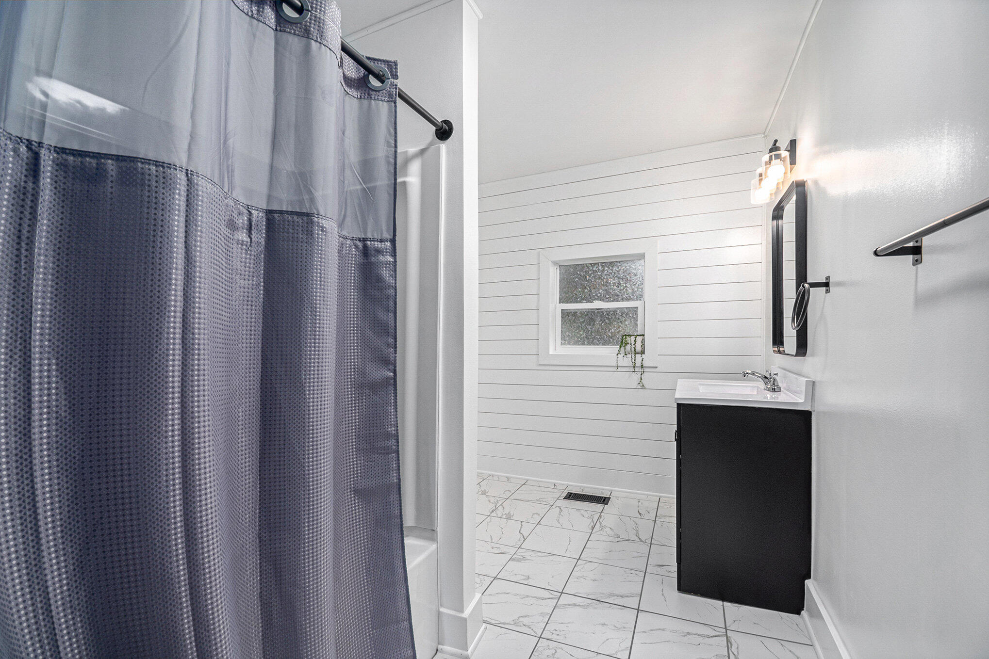 558 Cyrus Street Ionia, MI 48846 - Photo 15 of 19 012_file_328