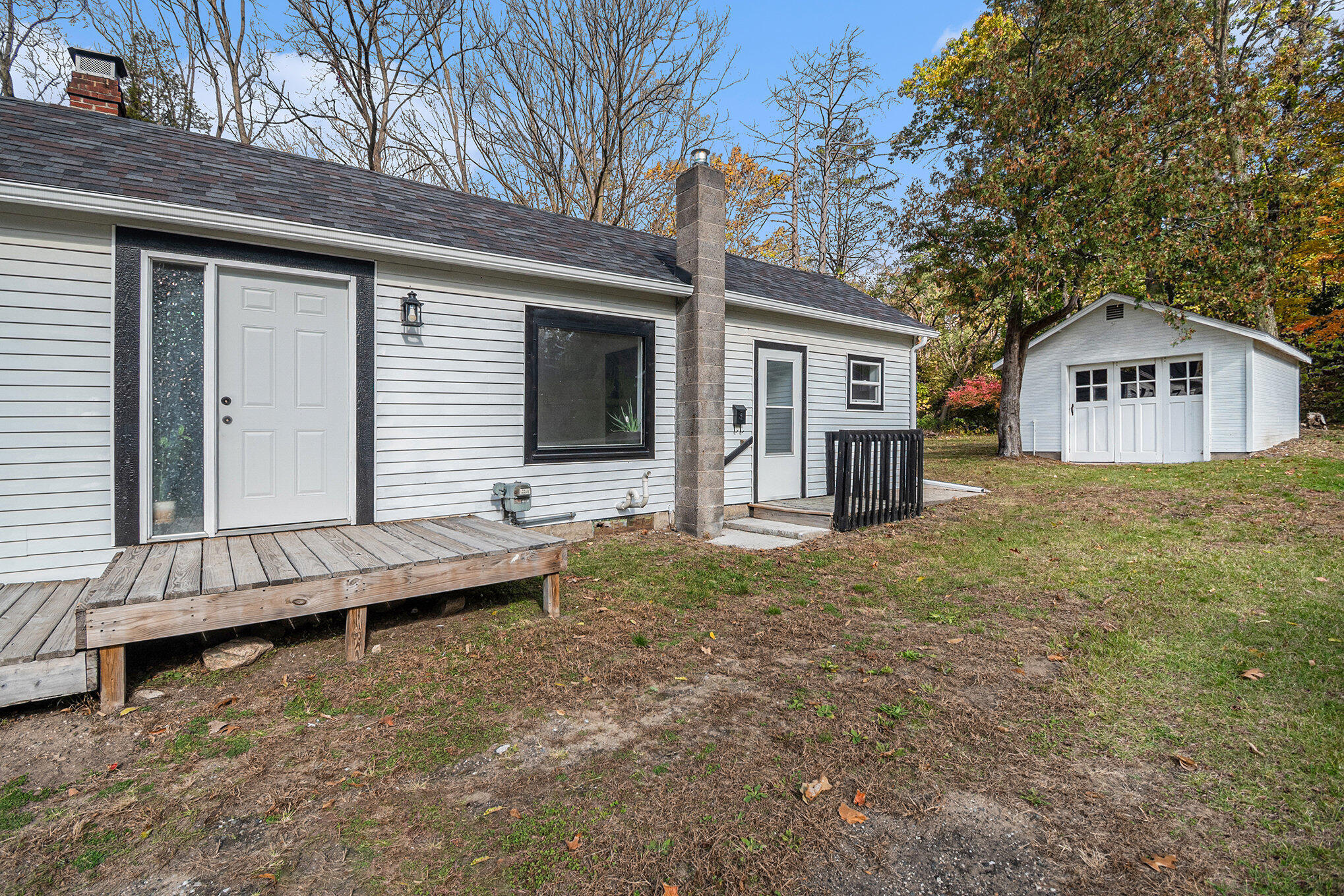 558 Cyrus Street Ionia, MI 48846 - Photo 4 of 19 015_file_4