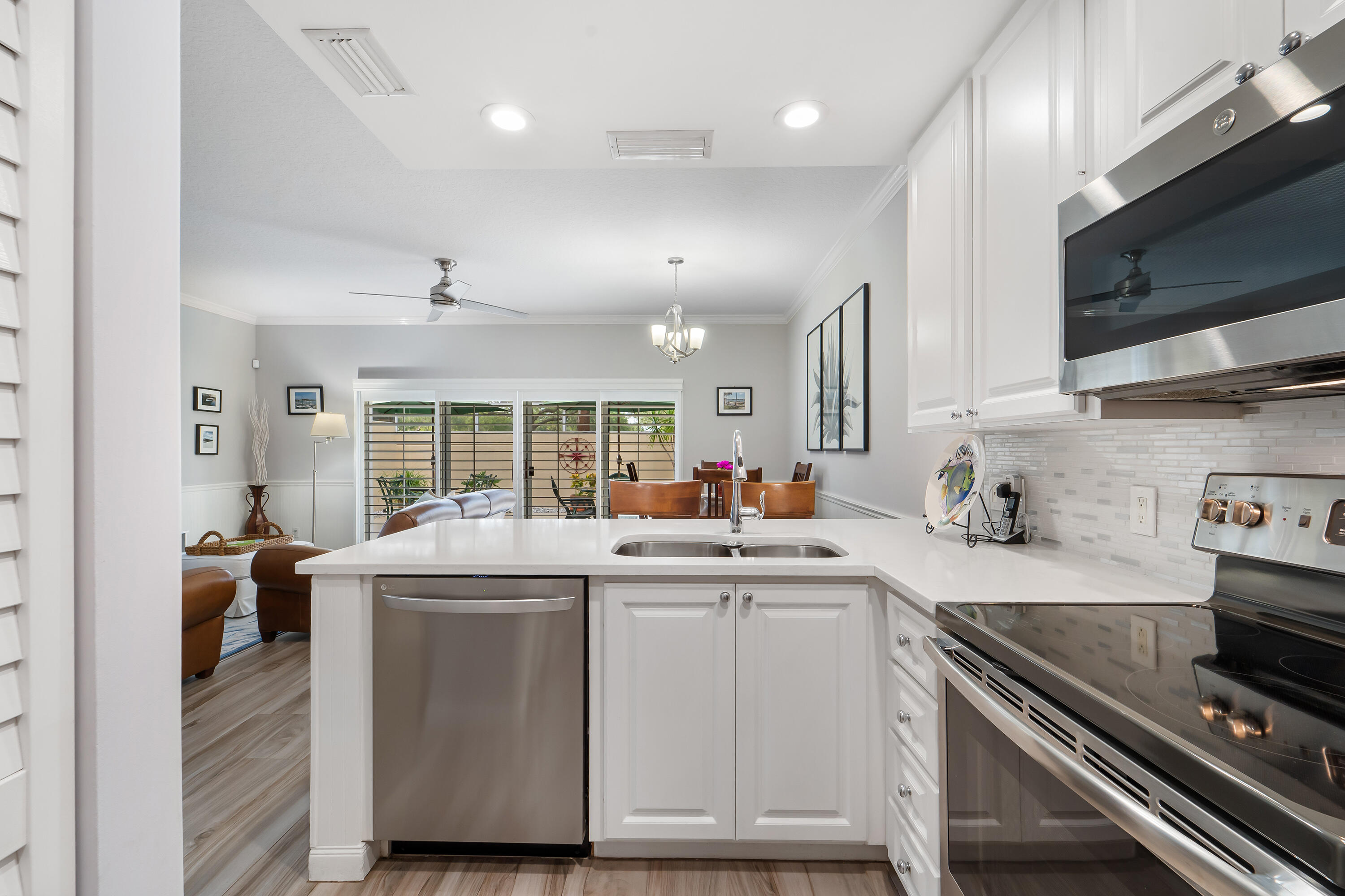 67 Live Oak Circle Tequesta, FL 33469 - Photo 9 of 50 67 Live Oak Cir 7-2