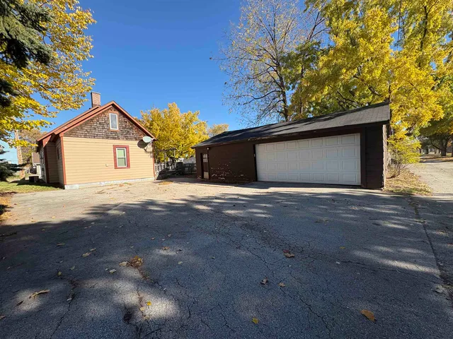 $178,000 | 521 Clinton Street, Green Bay, WI 54303