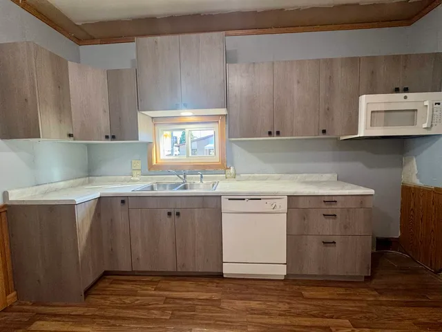 $178,000 | 521 Clinton Street, Green Bay, WI 54303