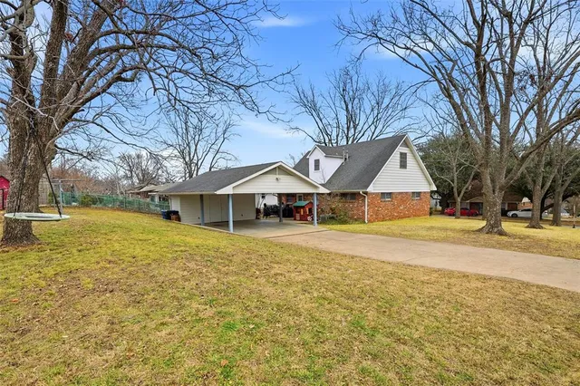 $220,000 | 231 Ross Avenue, Denison, TX 75020