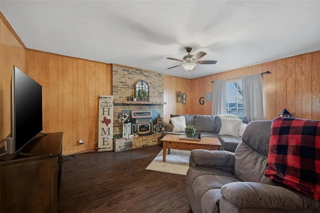 $220,000 | 231 Ross Avenue, Denison, TX 75020