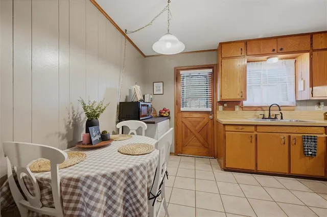 $220,000 | 231 Ross Avenue, Denison, TX 75020