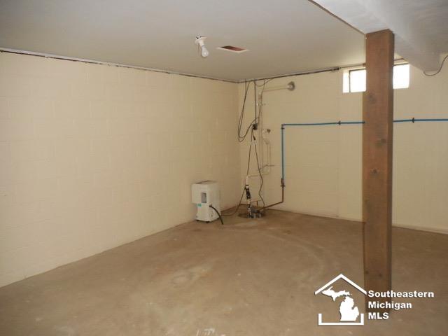 5773 Newport S Road Newport, MI 48166 - Photo 21 of 24 50057937-20.JPG