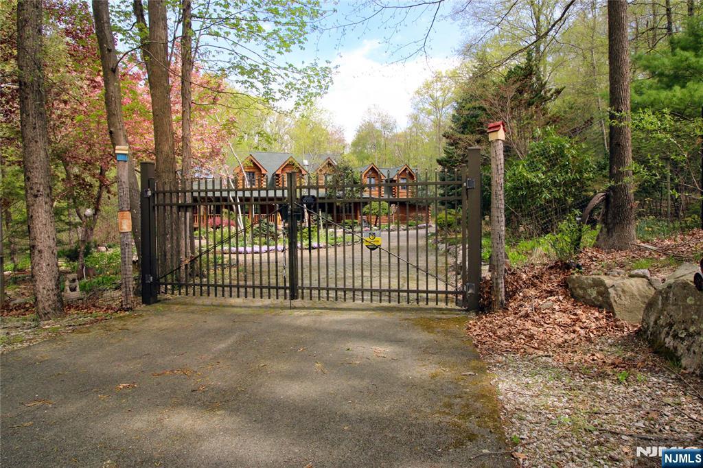 31 Kent Road Newton, NJ 07860 - Photo 28 of 42