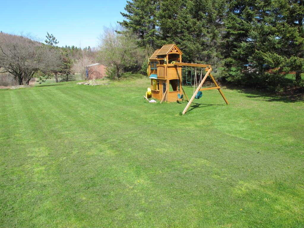 5048 St George Road Williston, VT 05495 - Photo 3 of 26