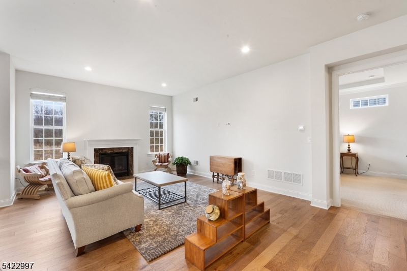 56 Drake Way Flanders, NJ 07836 - Photo 12 of 28