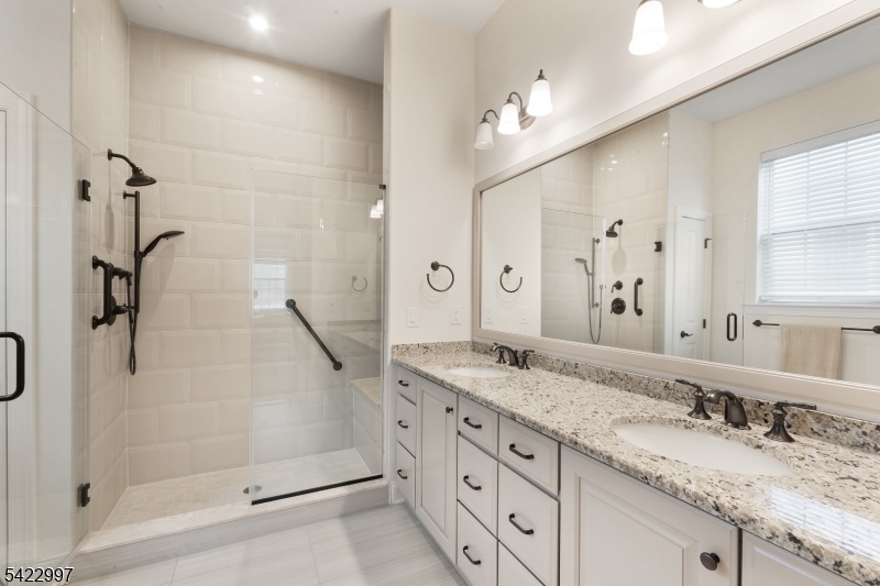 56 Drake Way Flanders, NJ 07836 - Photo 18 of 28