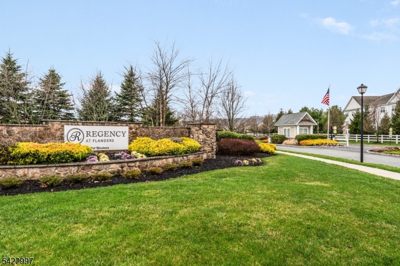 56 Drake Way Flanders, NJ 07836 - Photo 3 of 28