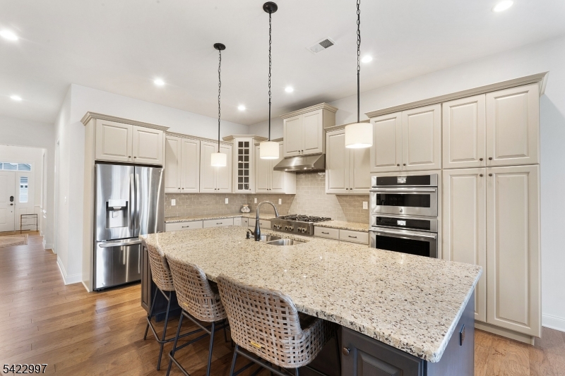 56 Drake Way Flanders, NJ 07836 - Photo 5 of 28